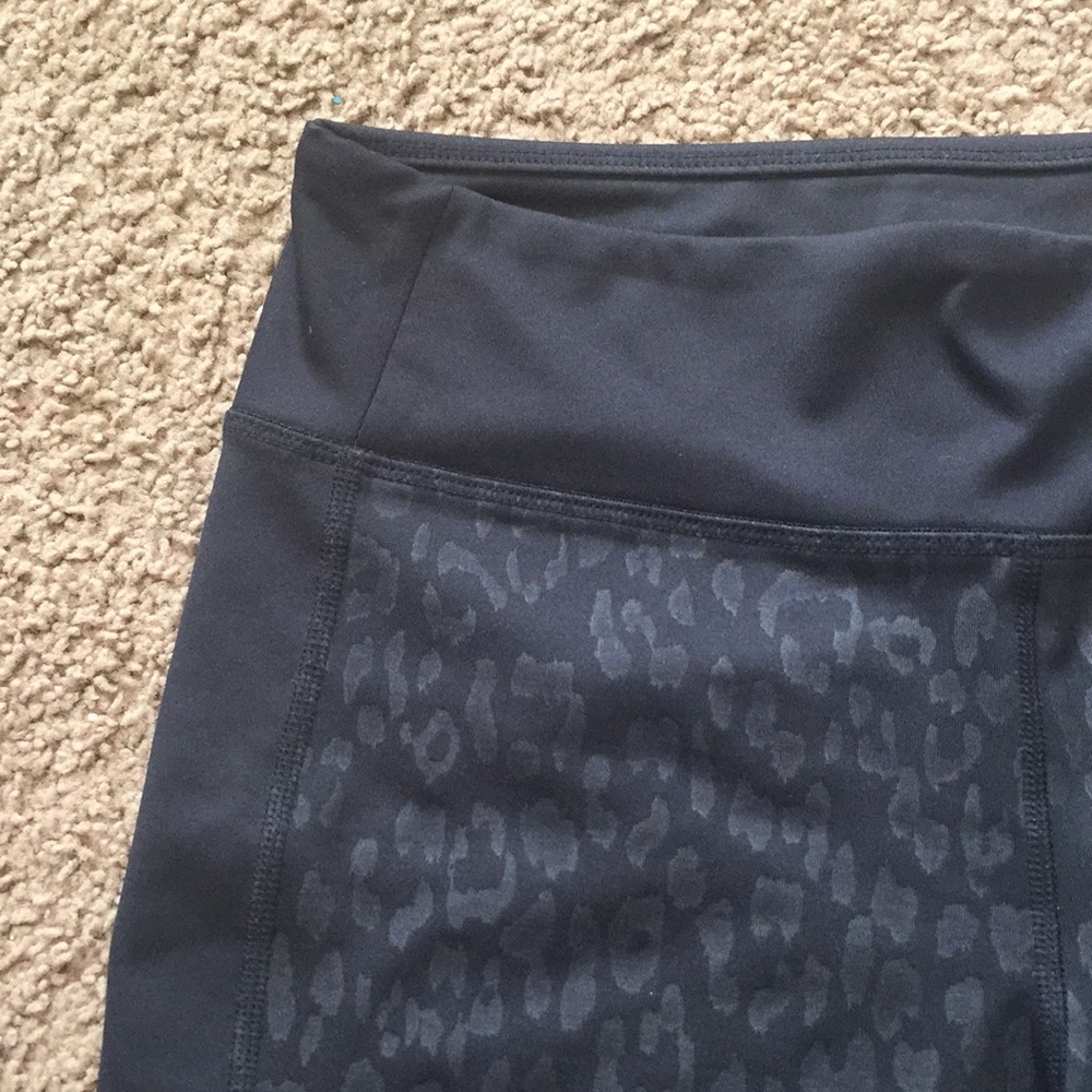 Black leggings new cond - Picture 4 of 5